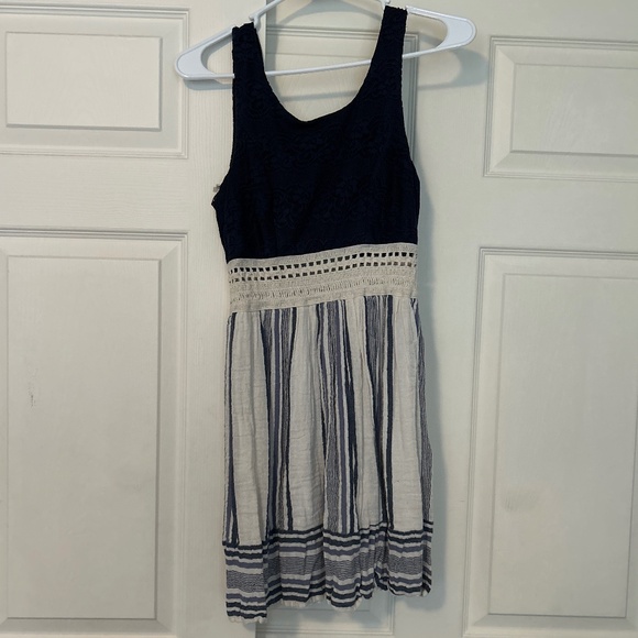 Navy White Stripe Lace Short Dress Size 3 - Picture 1 of 4